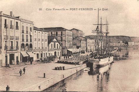 Port Vendres Le Quai à Port-Vendres Old Port, Vintage Industrial, Drawings