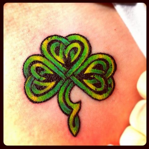 Here's the Celtic shamrock #tattoo that @Lori Froning got yesterday! Celtic Clover Tattoos, Shamrock Tattoo, Tattoo Samples, Clover Tattoo, Shamrock Tattoos, Celtic Knot Tattoo, Celtic Cross Tattoos, Celtic Shamrock, Irish Tattoos