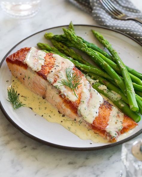 PAN SEARED SALMON W/ CREAMT GARLIC DIJON SAUCE B Garlic Dijon Sauce, Dijon Sauce, Garlic Butter Salmon, Butter Salmon, Garlic Salmon, Salmon And Asparagus, Pan Seared Salmon, Seared Salmon, Baked Salmon Recipes