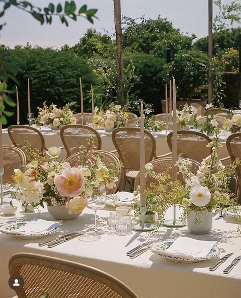 European Wedding Florals, Italy Wedding Florals, Yellow Wildflower Wedding, Garden Style Wedding Flowers, French Garden Party Wedding, English Countryside Wedding Aesthetic, Garden Party Wedding Florals, French Summer Wedding, Summer Wedding Tablescapes