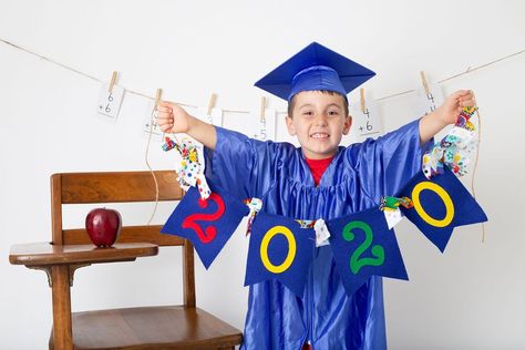 Preschool Graduation Banner, Preschool Graduation Decorations, Kindergarten Graduation Decorations, Kindergarten Graduation Pictures, Vpk Graduation, Kindergarden Graduation, Preschool Graduation Party, Kindergarten Graduation Party, Kindergarten Pictures