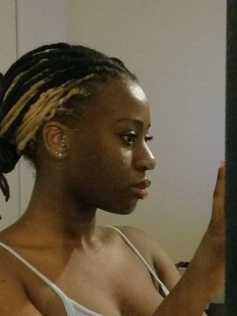 skunk stripe/black girl/piercings/side profile Skunk Strip On Locs, Skunk Stripe Hair Locs, Loc Skunk Stripe, Skunk Stripe Locs Black Women, Locs With Skunk Stripe, Skunk Stripe Dreads, Locs Skunk Stripe, Skunk Stripe On Locs, Skunk Stripe Locs