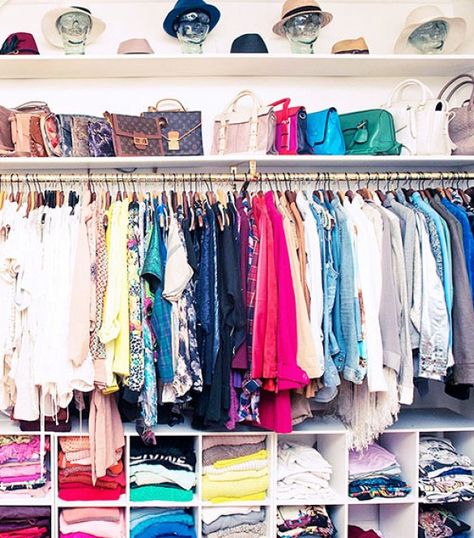 closet organizing-purse organization-sweater organiation-hat organization-hats-purses-handbags-cubbies-color coded closet-celeb closets-blogger closets-aimee song-closet-via-song-of-style Organiser Son Dressing, How To Organize Your Closet, Organized Closet, Closet Room, Dream Closets, Small Closet, Song Of Style, Closet Makeover, Room Closet