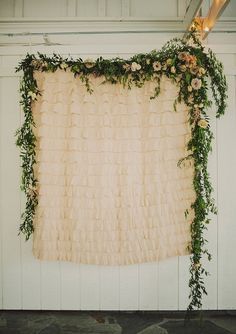 1000+ images about Photo booth ideas on Pinterest | Photo booths, Diy photo booth and Photo booth props Backdrop Inspiration, Folk Wedding, Booth Backdrops, Photo Booth Backdrop, Ceremony Backdrop, Floral Garland, Nashville Wedding, Trik Fotografi, Stage Design