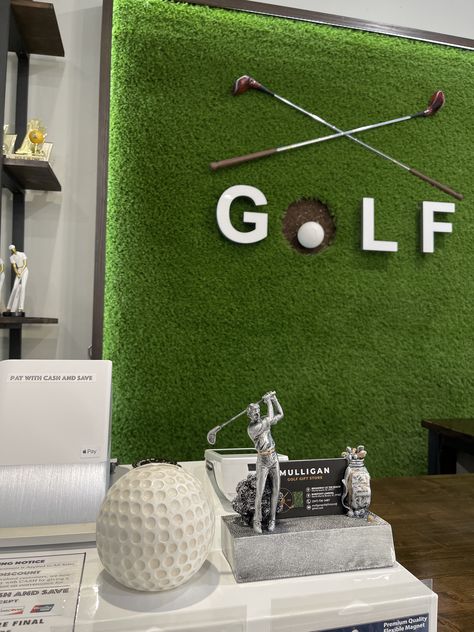 Modern Golf Clubhouse, Golf Closet Ideas, Golf Pro Shop Display Ideas, Golf Course Decorating Ideas, Golf Course Decor, Golf Themed Backdrop, Golf Pop Up Store, Golf Decorating Ideas Man Caves, Golf Clubhouse Decor