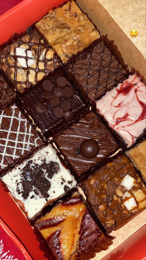 #brownies #sweettooth #sweets Girl Dinner, Brownies, Sweet Tooth, Quick Saves