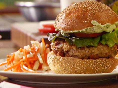 Stretch a Buck Turkey and Bean Burrito Burgers from FoodNetwork.com Burrito Burger, Chipotle Slaw, Spicy Turkey Burgers, Burgers Healthy, Bean Burrito, Chicken Burgers Recipe, Best Burger Recipe, Ray Ray, Healthy Burger