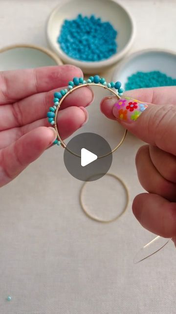 Diy Wire Earrings With Beads, Diy Hoops With Beads, Beading Inside A Hoop Tutorial, Seed Bead Hoops Earrings, Diy Hoop Earrings Tutorials, Hoops Earrings Diy, How To Make Beaded Hoop Earrings, Hoops With Beads, How To Make Beads Earrings