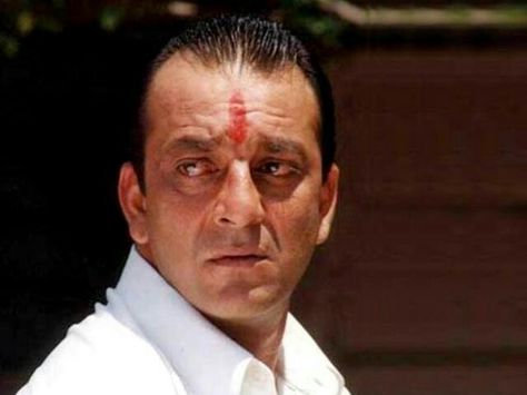 Sanjay Dutt Jail Photo, Salman Khan Young, Hollywood Actress Wallpaper, New Hd Pic, Sanjay Dutt, Emoji For Instagram, Mr Perfect, Boys Long Hairstyles, Actor Picture