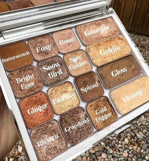 Maskcara Makeup, Beauty Eyeshadow, Maskcara Beauty, Elf Makeup, Makeup Artistry, Eyeshadow Pallets, Makeup Obsession, Natural Eye Makeup, Beauty Ideas