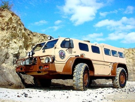 Overland Truck, Hors Route, Bug Out Vehicle, Expedition Truck, 4x4 Van, Off Road Camper, Overland Vehicles, Cool Vans, Road Vehicle