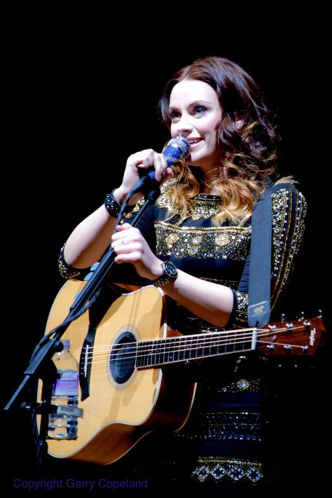 Amy Mcdonald, Amy Macdonald, Folk Rock, Country Rock, Female Musicians, Rock Stars, Acoustic Guitar, Singer Songwriter, The Beatles