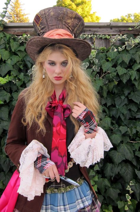 Plus Size Mad Hatter Costume, The Mad Hatter Costume For Women, Mad Hatter Womens Costume, Alive In Wonderland Costumes, Womens Mad Hatter Costume, Cute Mad Hatter Costume, Mad Hatter Girl Costume, Diy Mad Hatter Costume For Women, Mad Hatter Makeup For Women