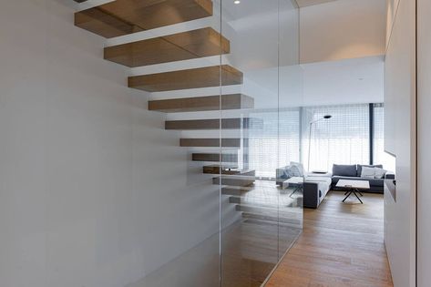 Bespoke Staircases, Stair Wall, Glass Stairs, Glass Staircase, Glass Barn Doors, Interior Deco, Staircase Design, Residential Building, Residential Interior