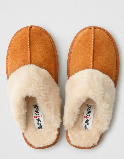 Art Felting, Minnetonka Slippers, Crocheted Slippers, Best Slippers, Felting Wool, Moccasins Style, Felted Scarf, Felted Slippers, Felt Birds