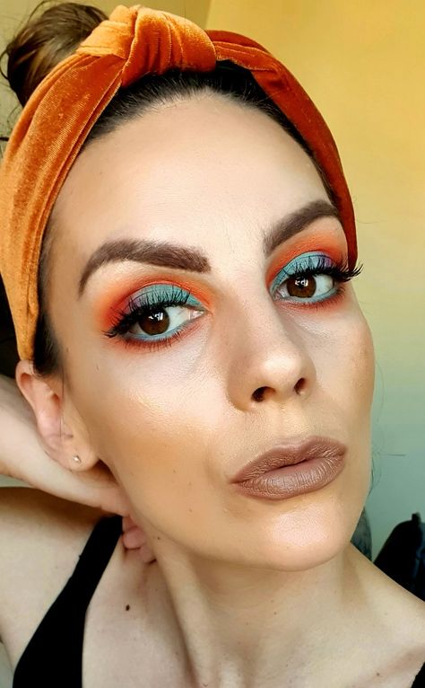 Revolution Birds Of Paradise Looks, Makeup Revolution Birds Of Paradise, Eyeshadow Makeup Ideas, Eye Makeup Eyeshadow, Hair Tricks, Eyeshadow Palettes, The Revolution, Bird Of Paradise, Makeup Revolution