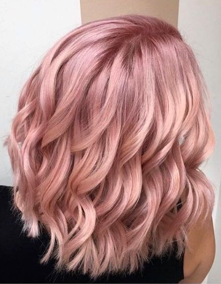 35 Charming Rose Gold Hair Colors Rose gold hair,hair colors,hairstyle ideas. Champagne Hair, Brunette Ombre, Cotton Candy Hair, Gold Hair Colors, Hair Color Rose Gold, Latest Hair Color, Pastel Pink Hair, Candy Hair, Hair Color Pink