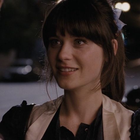 Summer Finn, Zooey Deschanel Hair, Jessica Day, Manic Pixie Dream Girl, 500 Days Of Summer, Summer Haircuts, 500 Days, Joseph Gordon Levitt, Summer Icon