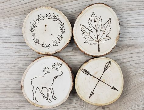 Looking for DIY wood burned coaster ideas? Look no further! This Rustic Wood Burned Coasters tutorial will show you exactly how to make this set of four beautiful tree slice coasters, plus they're sealed to protect against water! There are FREE printable patterns as well! This project is perfect for beginners or anyone who needs a quick DIY gift idea. Come check it out! #woodburning #rustic #woodburnedcoasters #woodburningforbeginners #woodburningtutorial #treeslicecoasters Wood Burning Coasters, Wood Burned Coasters, Coasters Ideas, Mermaid Wood, Breezeway Ideas, Free Printable Patterns, Quick Diy Gifts, Beginner Wood Burning, Handmade Wood Crafts