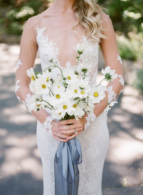 Unexpected Color Palette Ideas for Your Fresh Summer Wedding Cosmos Bouquet, Blue Taper Candles, White Cosmos, White Clematis, Wedding Color Palette Summer, White Cosmo, Citrus Wedding, Malibu Wedding, Professional Event