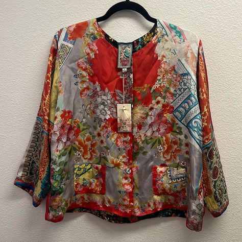 Johnny Was Silk Kimono Jacket W/ Pockets Floral Tropical Size M Pit To Pit Measurement Approx 22.5” Length Approx 24” New With Tags! 100% Silk Questions? Leave A Comment Below! Silk Kimono Jacket, Silk Coat, Upcycled Clothing, Boho Kimono, Silk Jacket, Silk Kimono, Kimono Jacket, Fit N Flare Dress, Johnny Was