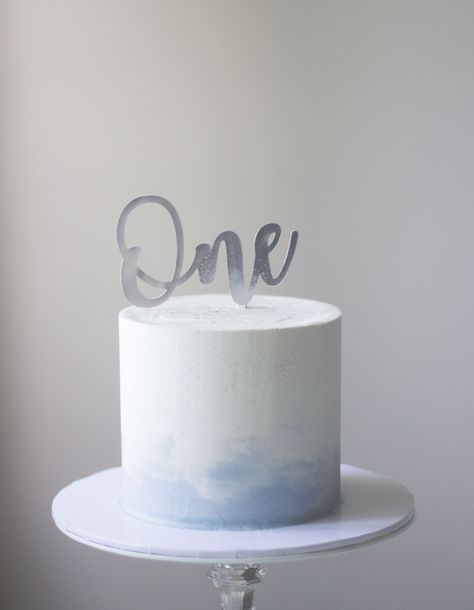 1st Birthday Simple Cake, Light Blue First Birthday Cake, One Year Cake Boy, Cake One Year Boy, Simple Smash Cake Boy, Simple Boy Birthday Cake, One Year Birthday Cake Boy, First Birthday Cake Boy Simple, 1st Birthday Cake Boy Simple