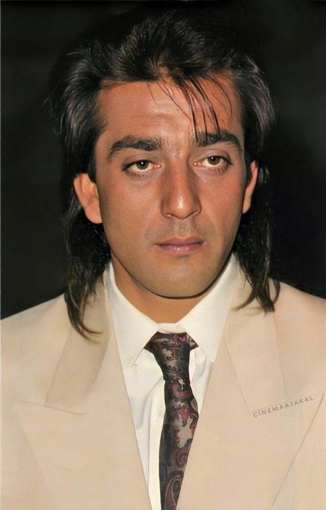 Follow us on Instagram: @CinemAajKal #BollywoodActor #Actor #Actress #BollywoodActress #Bollywood #VintageBollywood #RarePhotos #BollywoodStars #Legend #IndianCinema #GoldenEra #BollywoodPhotos #Cinemaajkal #SanjayDutt Sanjay Dutt Hairstyle, Sanjay Dutt Long Hair, Sanjay Dutt Young Pics, Sanjay Dutt Wallpapers Hd Wallpaper, Sanjay Dutt 90s, Khalnayak Sanjay Dutt, Sanjay Datt Style, Sanjay Dutt Wallpapers, Sanjay Dutt Attitude Pic