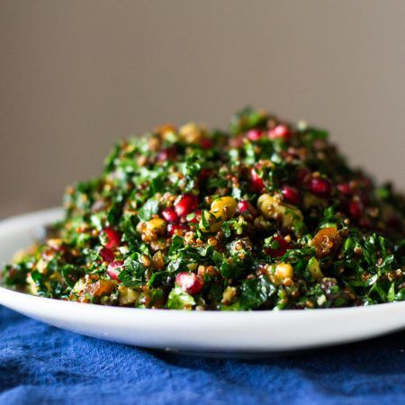 Pomegranate Vinaigrette, Quinoa Tabbouleh, Pomegranate Salad, Healthier Choices, Kosher Recipes, Jewish Recipes, Chopped Salad, Kale Salad, Holiday Cooking