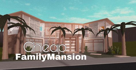 https://youtu.be/KjmWPeOTHVk Asthetic Bloxburg House Layouts, Cheap Mansions, Bloxburg Roleplay, Blocksburg House, Industrial House Exterior, Bloxburg Beach House, Family Mansion, Preppy House, Rose Gold Bedroom