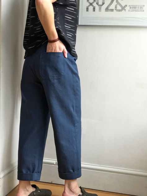 Cotton Pants Sewing Pattern, Eve Trousers Merchant And Mills, Merchant Mills Patterns, Merchant And Mills Patterns, Clothing Construction, Pattern Trousers, Winter Patterns, Sewing Garments, Trousers Pattern