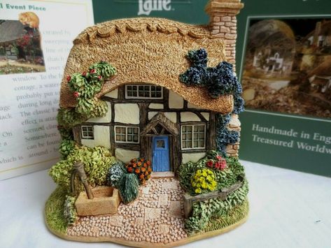 Lilliput Lane Cottages, Lilliput Lane, Cottage Signs, Collection Box, New Sign, Vintage Signs, Special Events, Original Box, Cottage