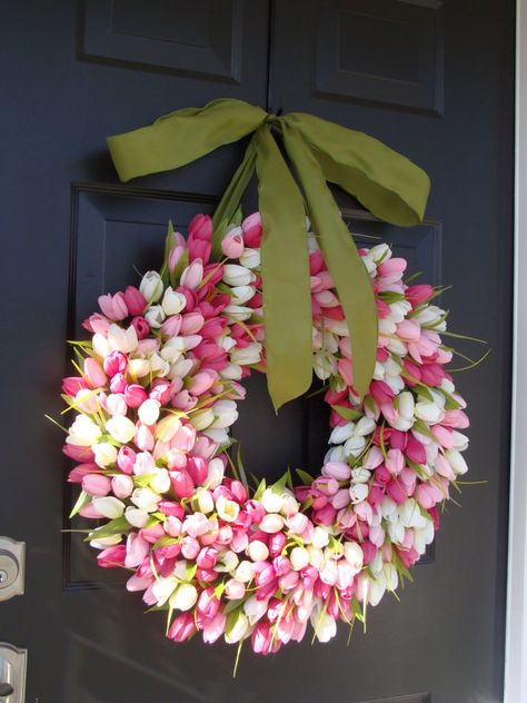 Spring Mother's Day Wreath Spring Wreath Tulip Wreath Gift for Mom Wreath for Spring 16 inch Tulip Spring Wreath, Spring Burlap Wreath, Tulip Colors, Creative Wreaths, Diy Spring Wreath, Mothers Day Wreath, Spring Door Wreaths, Tulip Wreath, Outdoor Wreaths