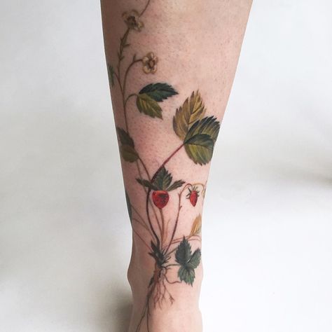 Why only bond with nature outside when you could add some of its beauty to your skin This one even features delicate... Nature Watercolor Tattoo, Anna Tattoo, Vessel Art, Nature Sleeve, Tattoos Mom, Botanisches Tattoo, Watercolor Tattoo Artists, Mouse Tattoo, Botanical Tattoos