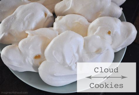 Cloud.cookie Cloud Themed Snacks, Cloud Treats, Cloud Snacks, Ambulance Party, Meringue Clouds, Shaped Cookies Recipe, Cloud Cookie, Cloud Cookies, Natural Learning