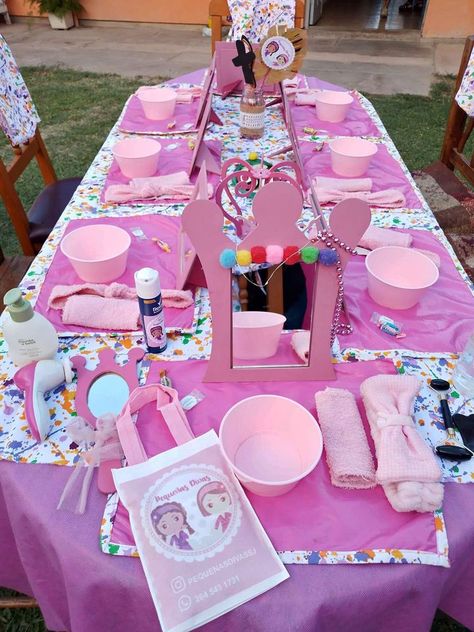 Barbie Spa Birthday Party, Spa Night Party, Golden Birthday Parties, Slumber Party Birthday, Spa Girl, Pijama Party, Sleepover Birthday Parties, Spa Birthday Parties, Spa Birthday