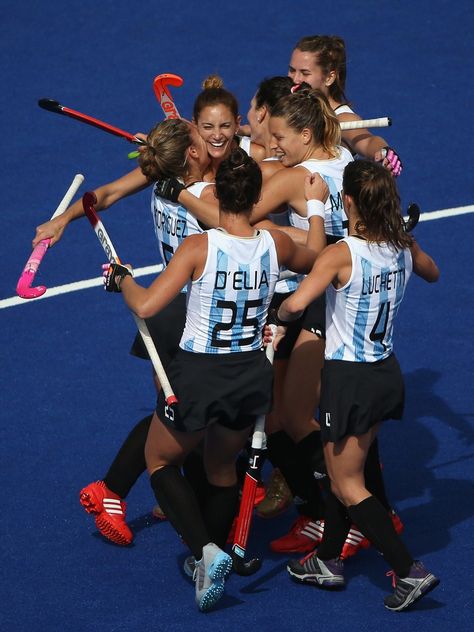 #LL @lufelive #FieldHockey #Celi Missy Franklin, Field Hockey Girls, James Marsden, Hockey Pictures, 2012 Summer Olympics, Women's Hockey, Sports Awards, Hockey Girls, Special Olympics