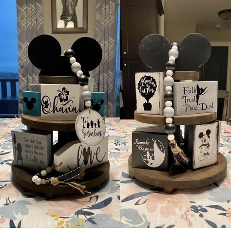 Decor Tray Ideas, Subtle Disney Decor, Disney Living Room, Mickey Bedroom, Disney Interior, Disney Farmhouse, Minnie Mouse Crafts, Romantic Disney, Disney Decor Diy