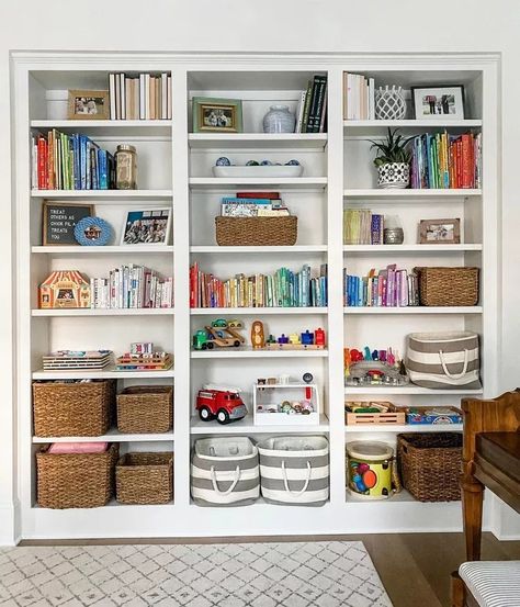 Playroom Decoration Ideas, White Playroom, Kids Craft Storage, Playroom Decor Ideas, Toy Storage Ideas, Playroom Decoration, Playroom Shelves, Ikea Units, Diy Toy Storage