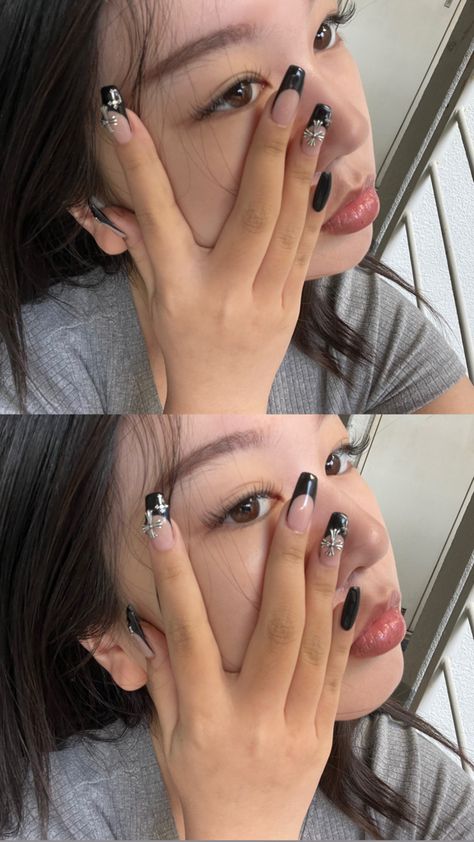 Simple Chrome Hearts Nails, Nail Inspo Chrome Hearts, Silver Chrome Hearts Nails, Chrome Of Hearts Nails, Chrome Hearts Style, Nail Selfies Instagram, Chrome Hearts Inspired Nails, Chrome Hearts Nails Black, Chrome Hearts Nails Designs