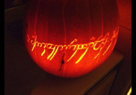 Tall Pumpkin, Creative Pumpkin Carving, Pumpkin Carving Designs, Pumpkin Carving Ideas, Lantern Ideas, Creative Pumpkins, Halloween Pumpkins Carvings, Carving Ideas, Pumpkin Faces