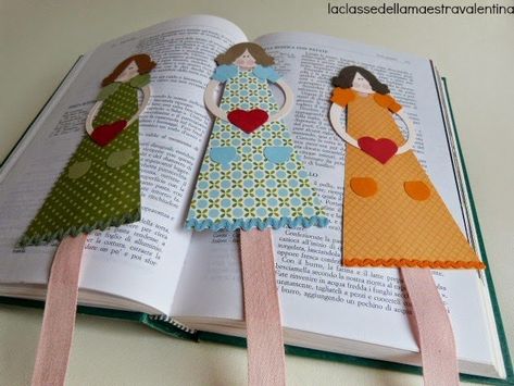 Regalos día de la Madre (3) Felt Bookmark, Bookmark Craft, Diy Bookmarks, Book Markers, Crochet Bookmarks, Bookmark Gifts, Bookmarks Handmade, Mothers Day Crafts, Sewing Gifts