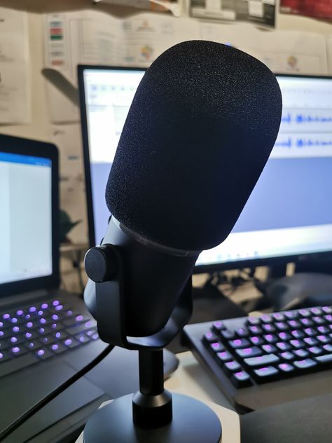 Podcast Mic Aesthetic, Podcast Vision Board, Recording Podcast, Podcast Mic, Podcast Microphone, Podcast Recording, Studio Microphone, Audio Production, Studio Music