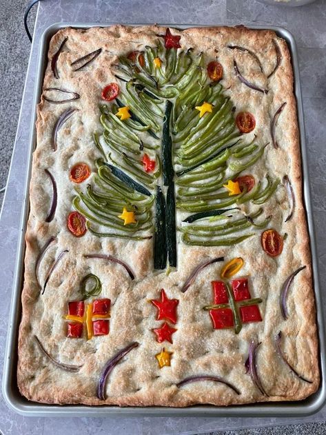 Foccacia Bread Christmas Art, Christmas Foccacia Art, Focaccia Christmas, Christmas Foccacia Bread, Foccacia Art, Christmas Focaccia, Merry Christmas Food, Foccacia Bread Art, Foccacia Bread