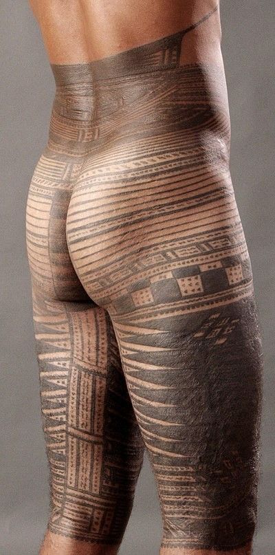 Tatau Tattoo, Samoan Men, Samoan Tattoo, Weird Tattoos, Knee Tattoo, Maori Tattoo, Body Tattoos, Beautiful Tattoos, Butterfly Tattoo