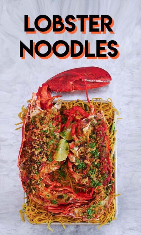 Lobster Noodles, Lobster Recipe, Fry Noodles, Sichuan Food, Shrimp Noodles, Seonkyoung Longest, Crazy Food, Asian Meals, Ramen Noodle Recipes