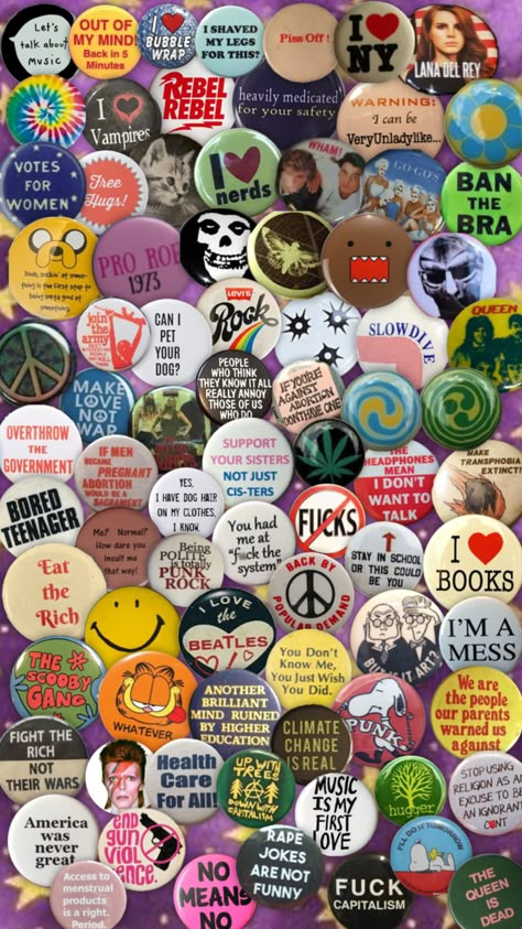 Cool Button Pins, Diy Buttons Pins, Pin Ideas Button Diy, Button Ideas Pins, Button Pin Design Ideas, Button Maker Ideas, Pin Ideas Button, Pin Badge Design, Im Just A Teenage Dirtbag