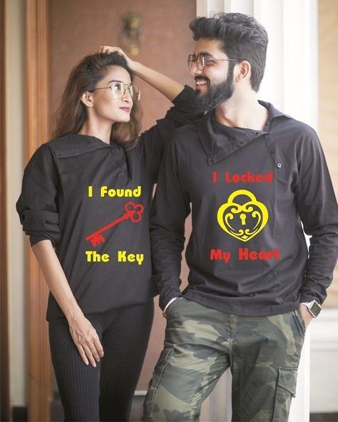 T-shirt Photography, Cute Couple Shirts, Wedding Photoshoot Poses, Indian Wedding Photography Poses, Couple Tees, Pre Wedding Poses, Cute Couples Photography, Wedding Couple Poses Photography, Wedding Couple Poses