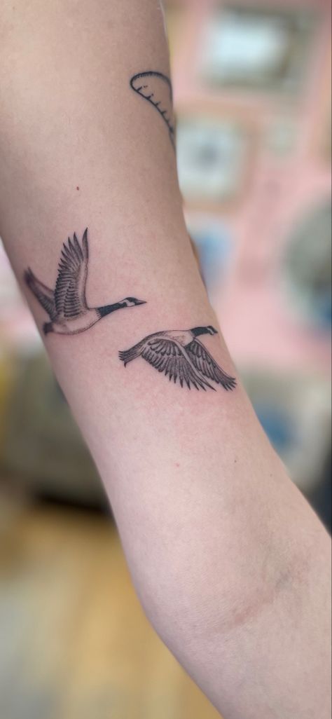 Gabby Petito Tattoo, Nene Goose Tattoo, Minimalist Tattoo Hummingbird, Geese Tattoo Small, Two Geese Tattoo, You Are Here Tattoo, Goose Fine Line Tattoo, Flock Of Geese Tattoo, Mary Oliver Tattoo Ideas