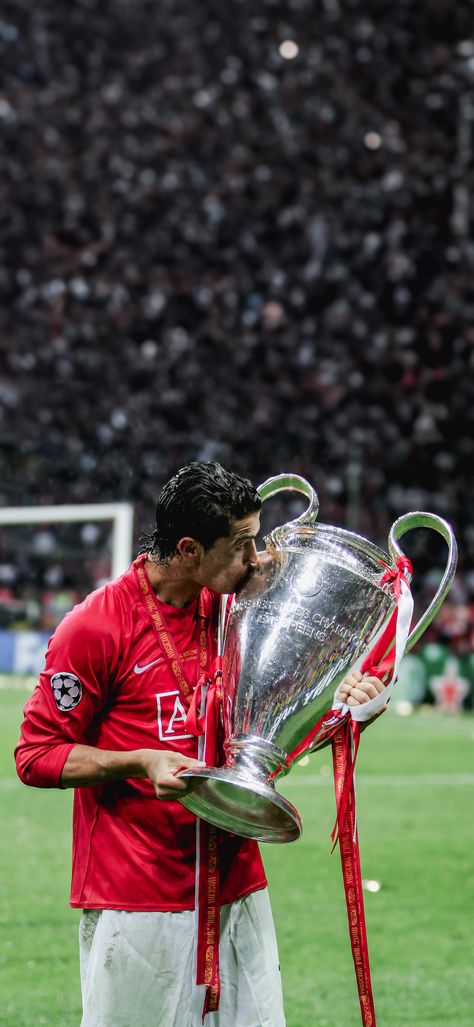 Cristiano Ronaldo | Manchester United | Football Wallpaper | 4K | #Football Manchester United Wallpapers 4k, Football Wallpapers 4k, Cristiano Wallpaper, Ronaldo United, Cr7 Manchester United, Ronaldo 4k Wallpaper, Manchester United Wallpapers, Football 4k, Cristiano Ronaldo Manchester United