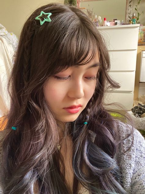 Hair Style Korea, Clip Hairstyles, Hair Reference, Star Girl, Hair Day, Hairstyles With Bangs, Pretty Hairstyles, Star Fashion, Hair Inspo